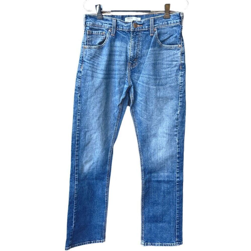 Levi’s W30 L 32 men’s  Signature Boot cut jeans
